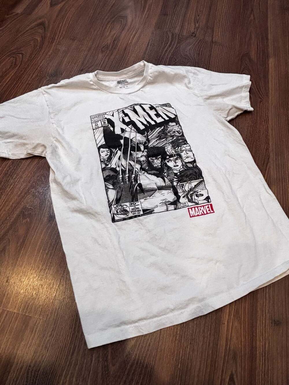 Marvel X-Men #11 Jim Lee Comic Cover T-Shirt with Wolverine Claw Back Graphic